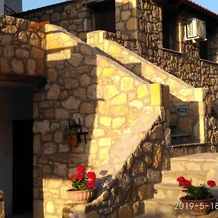 Vour 52 アパート