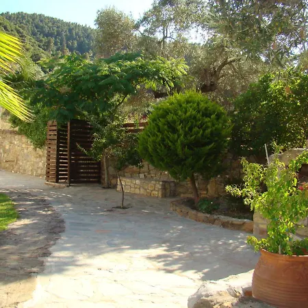 Apartament Vour 52 *