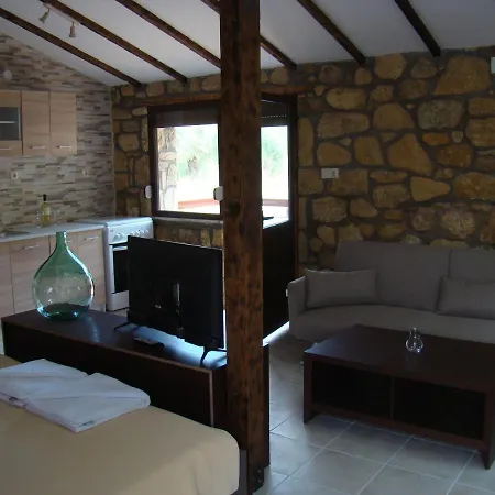 Apartament Vour 52 *
