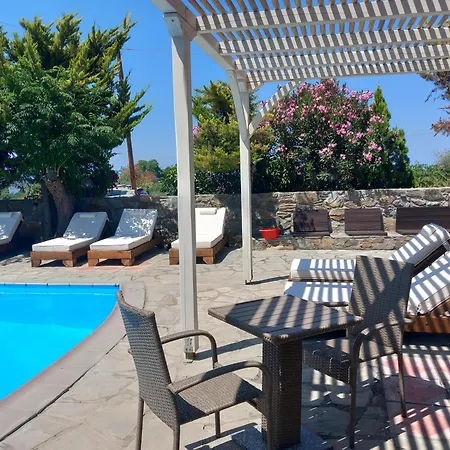 Apartament Vour 52 *